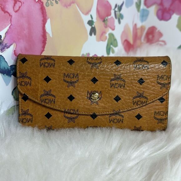 💯Authentic MCM Tifold Vesitos Long Wallet🍀 - Picture 16 of 16